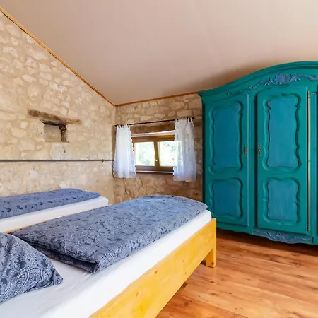 Сasa de vacaciones Domaine De La Garenne